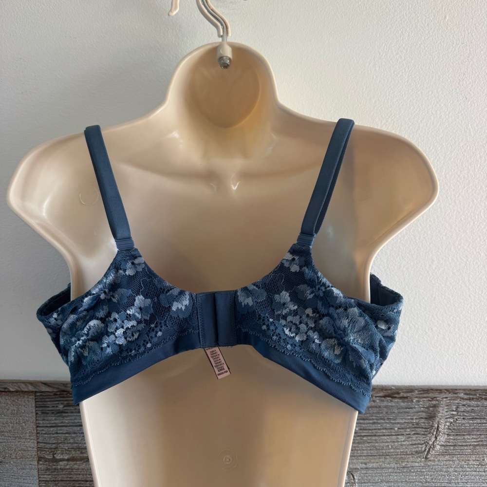 Victoria’s Secret Body by Victoria Bra 36DDD Navy Floral Lace NWT - Picture 5 of 8